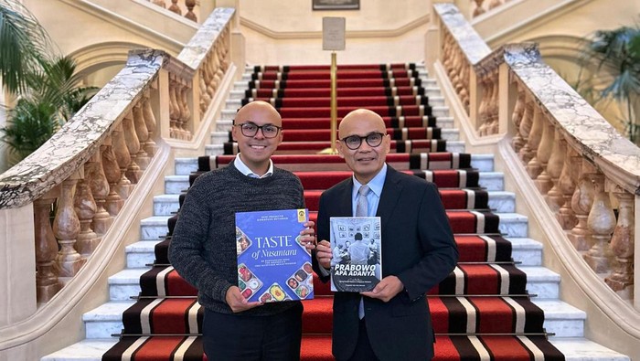 buku-rasa-bhayangkara-nusantara-diberikan-kepada-dubes-inggris-1768905741025_169